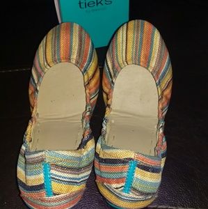 EUC Sunset Stripes Size 9